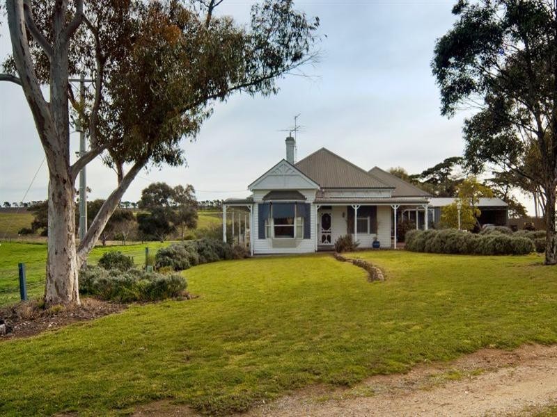 200 Sharkeys Road, Sutherlands Creek VIC 3331