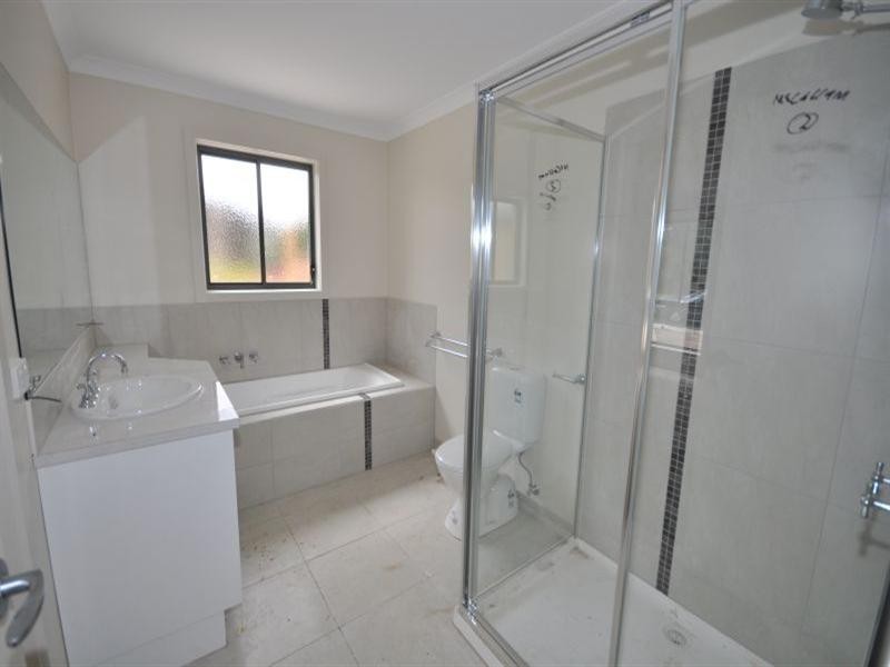 11 Glastonbury Close, Bannockburn VIC 3331