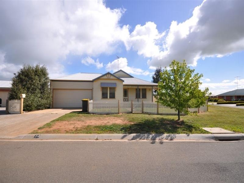 23 James Place, Bannockburn VIC 3331