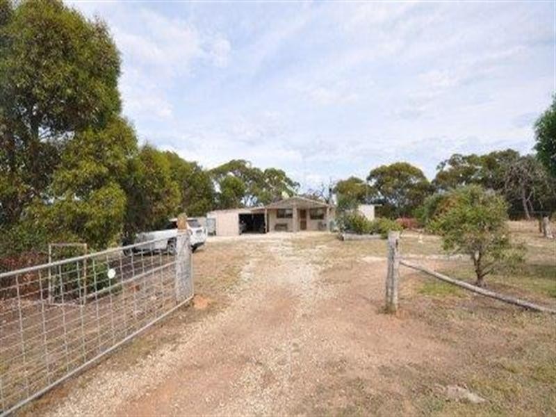 316 Lynch Road, Maude VIC 3331