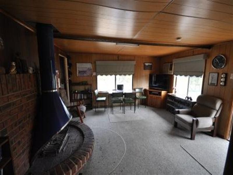 316 Lynch Road, Maude VIC 3331