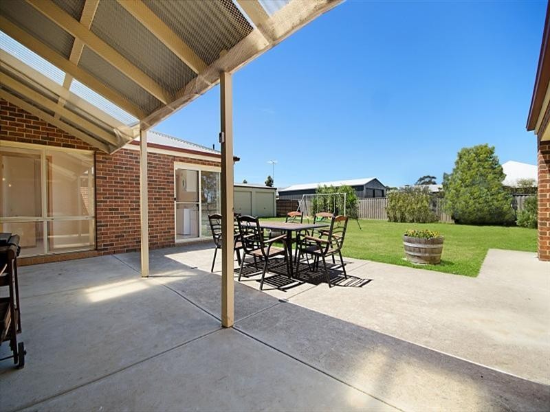 27 Balmaha Avenue, Bannockburn VIC 3331