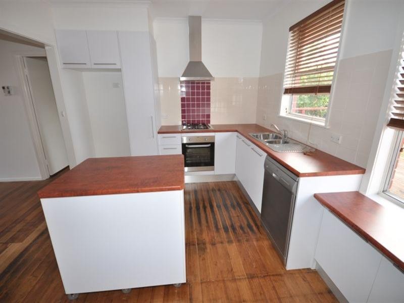 60 Fidge Crescent, Breakwater VIC 3219