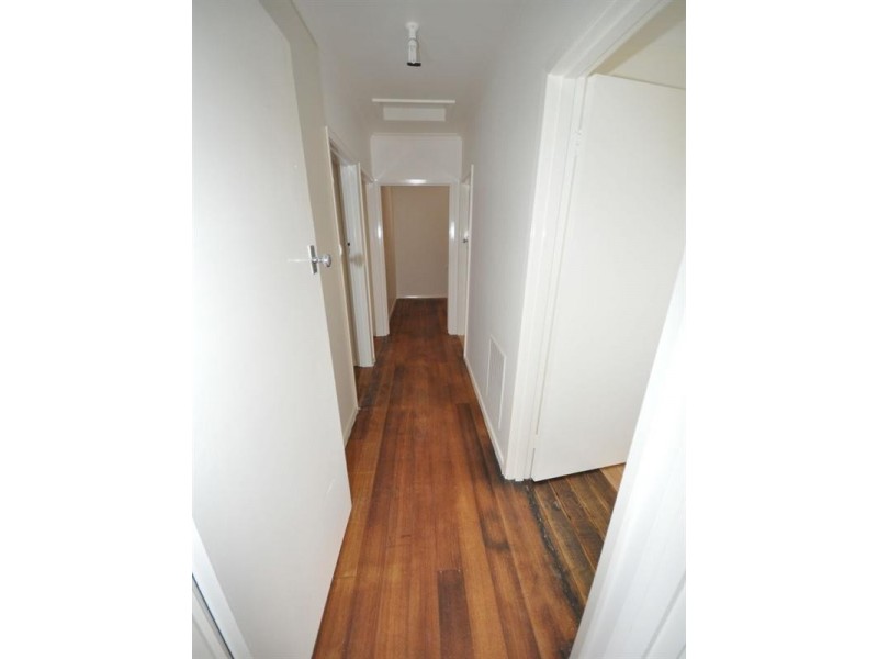 60 Fidge Crescent, Breakwater VIC 3219