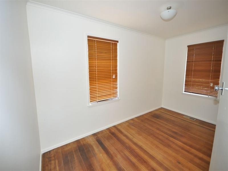 60 Fidge Crescent, Breakwater VIC 3219