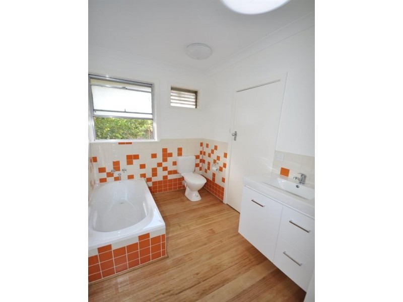 60 Fidge Crescent, Breakwater VIC 3219