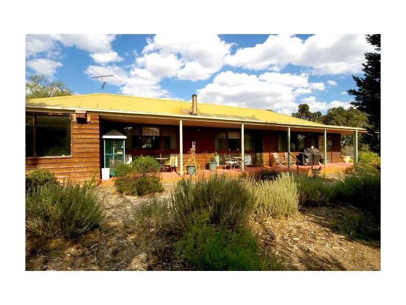 14 Goggin Road, Lethbridge VIC 3332