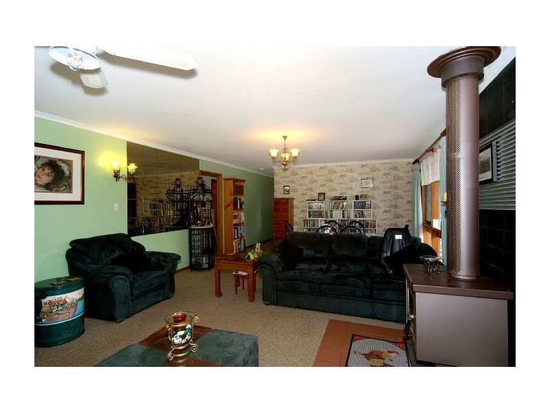 14 Goggin Road, Lethbridge VIC 3332