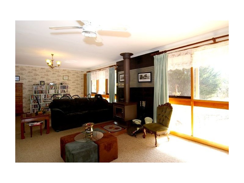 14 Goggin Road, Lethbridge VIC 3332