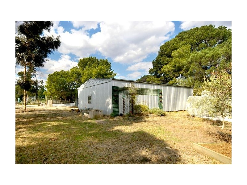 14 Goggin Road, Lethbridge VIC 3332