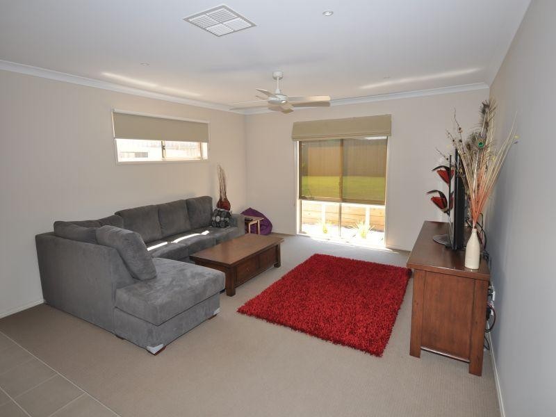 90 Moreillon Boulevard, Bannockburn VIC 3331