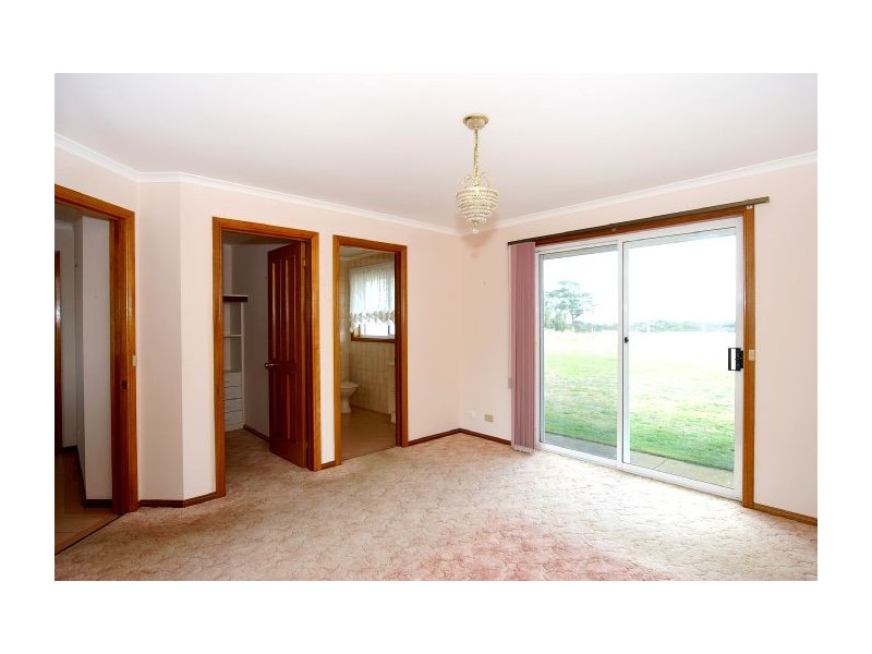 9 Rankin Road, Inverleigh VIC 3321