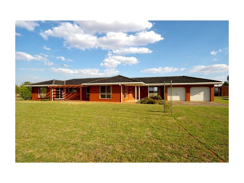 9 Rankin Road, Inverleigh VIC 3321