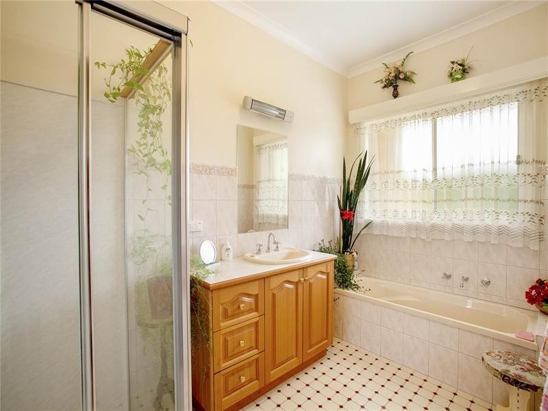 25 Andrews Court, Bannockburn VIC 3331