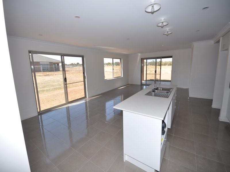 34 Hamish Drive, Bannockburn VIC 3331