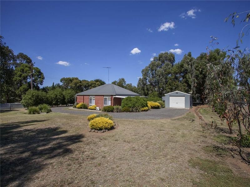 1143 Bannockburn-Shelford Road, Teesdale VIC 3328