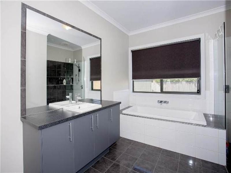 6 Lucien Place, Bannockburn VIC 3331