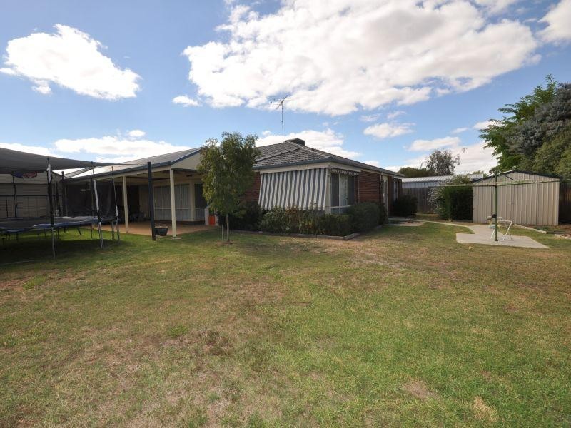 17 James Place, Bannockburn VIC 3331