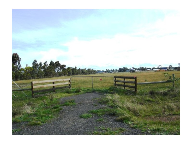 Lot 1 Kestrel Place, Teesdale VIC 3328