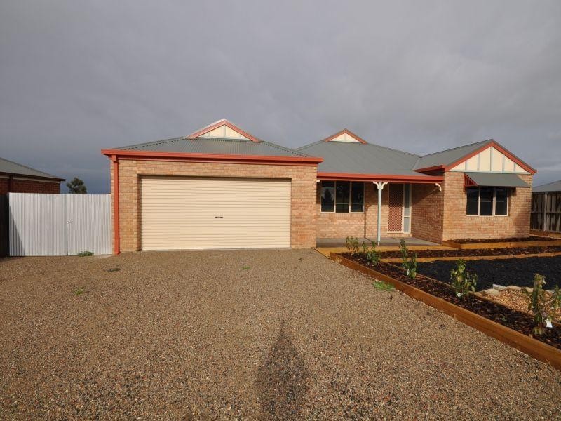 2 Cromwell Court, Bannockburn VIC 3331