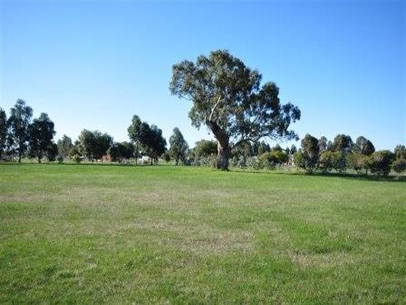 7 Marrabah Crescent, Teesdale VIC 3328