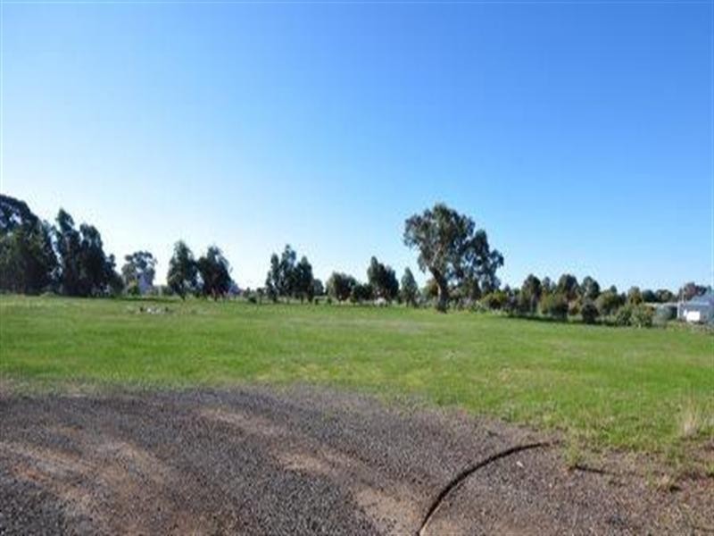 7 Marrabah Crescent, Teesdale VIC 3328