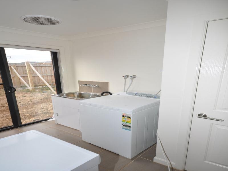 24 Imperial Way, Bannockburn VIC 3331