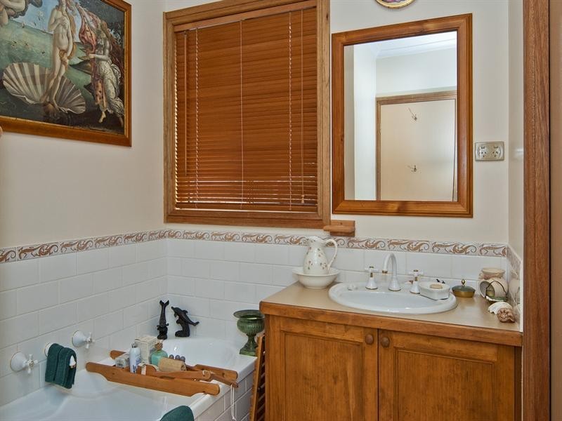 2394 Steiglitz Road, Steiglitz VIC 3331