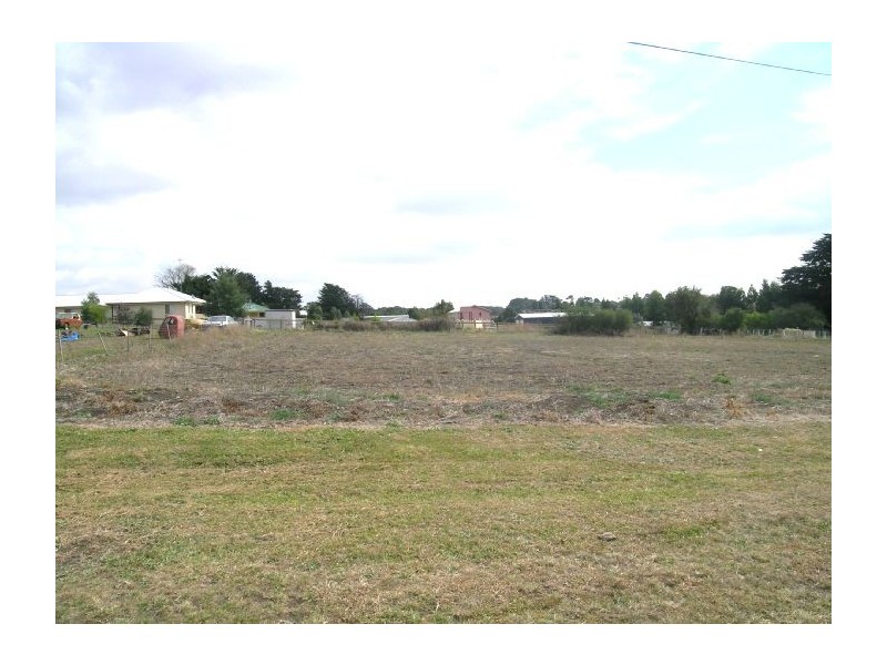 A 8 Cnr Ballan Rd and Dawson Street, Meredith VIC 3333