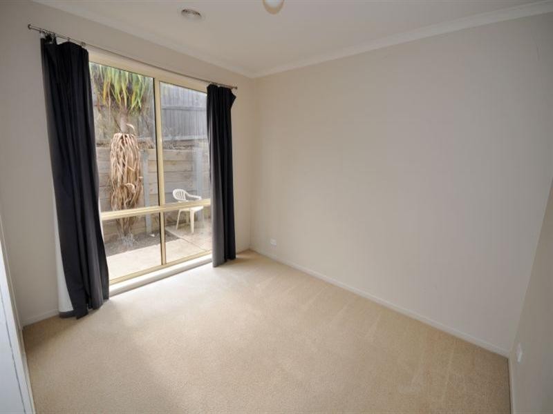 38 Monterey Drive, Waurn Ponds VIC 3216