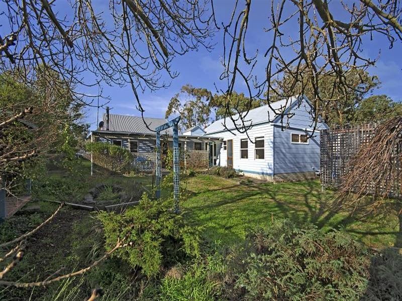 837 English Road, Lethbridge VIC 3332