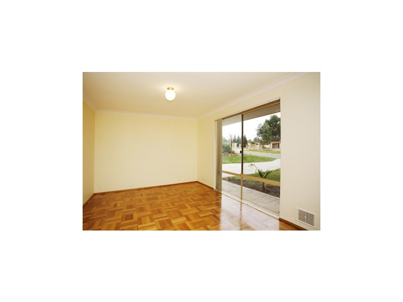 35 Welland Way, Beechboro WA 6063
