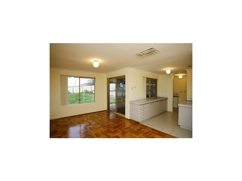 35 Welland Way, Beechboro WA 6063