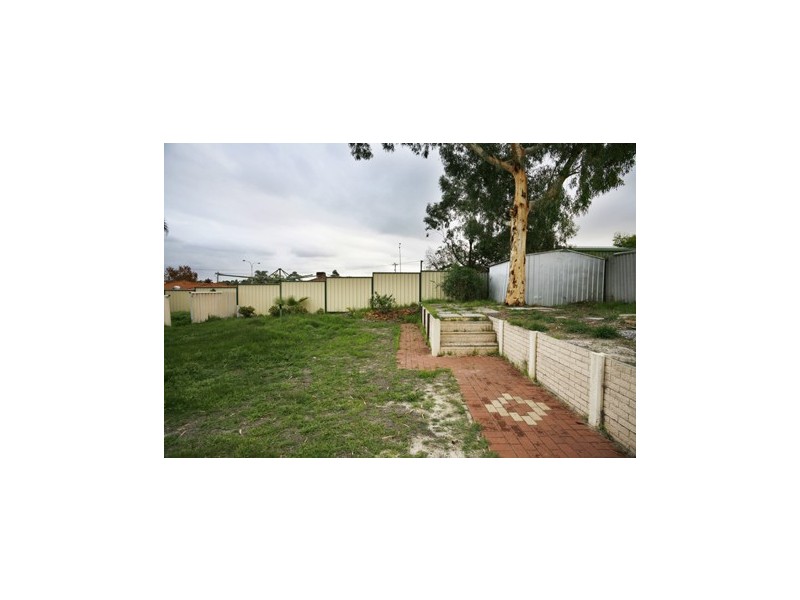 35 Welland Way, Beechboro WA 6063