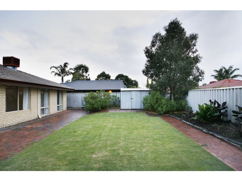 5 Chantry Place, Kiara WA 6054