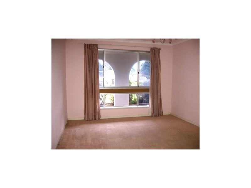 6 Dallwin Street, Dianella WA 6059