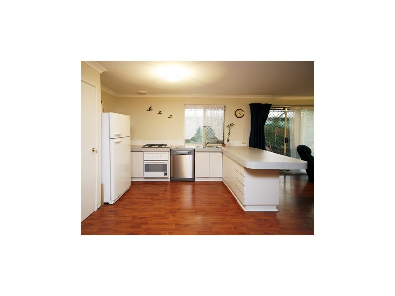 11 Tolbury Retreat, Kiara WA 6054