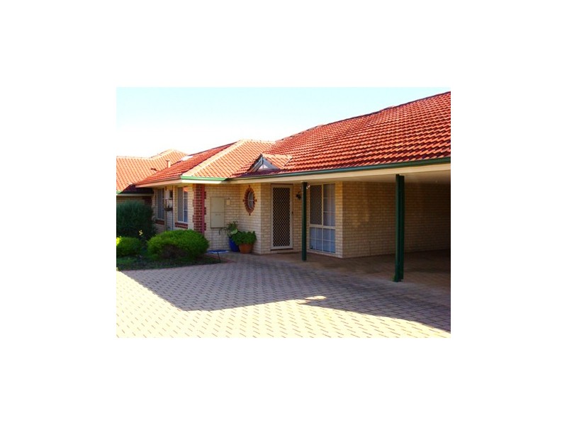 7/8 Ryce Court, Eden Hill WA 6054