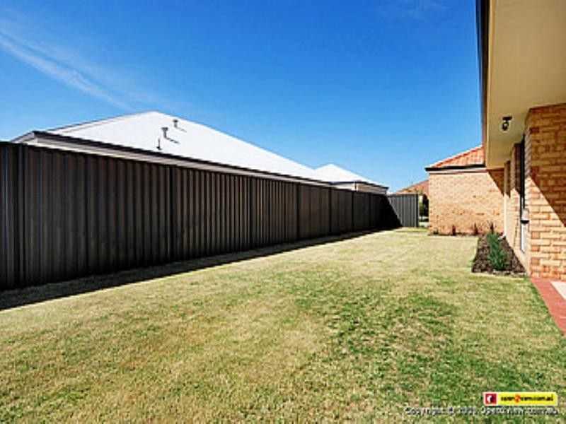 31 Beechwood, Aveley WA 6069