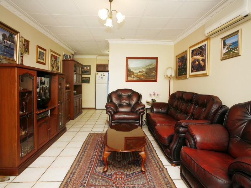 9a Waverley Place, Dianella WA 6059