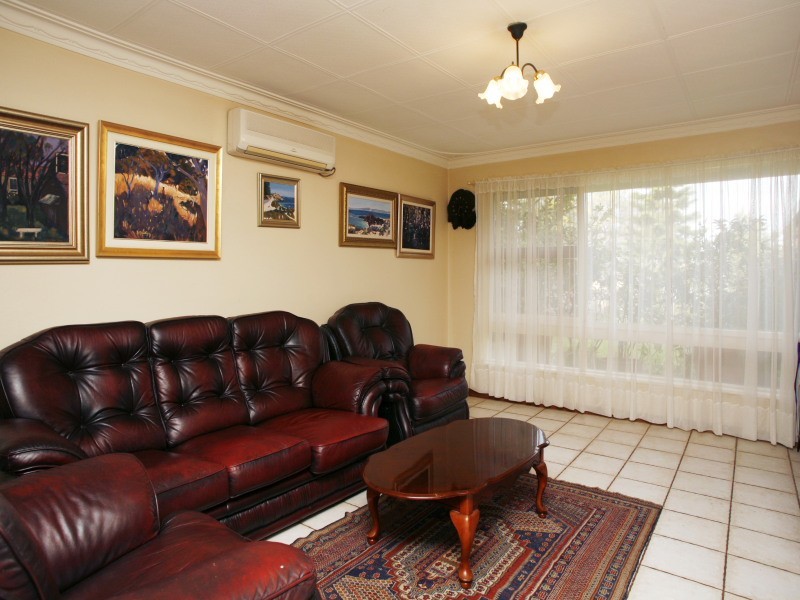 9a Waverley Place, Dianella WA 6059