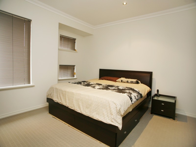 108 Wellington Road, Dianella WA 6059