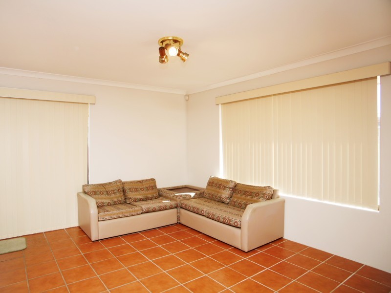 22 Loxleigh Gardens, Kiara WA 6054