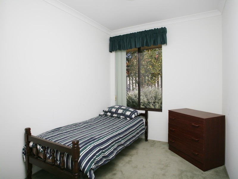 22 Loxleigh Gardens, Kiara WA 6054