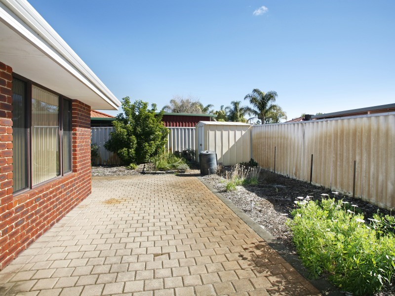 22 Loxleigh Gardens, Kiara WA 6054