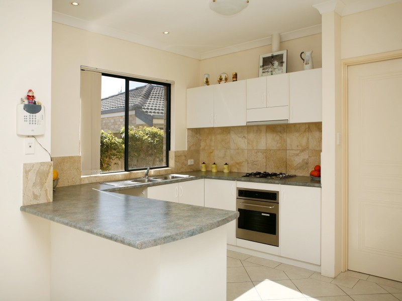 4/231 The Strand, Dianella WA 6059