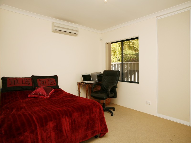 4/231 The Strand, Dianella WA 6059