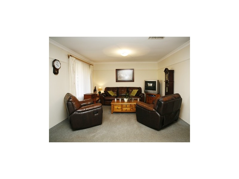 11 Tolbury Retreat, Kiara WA 6054