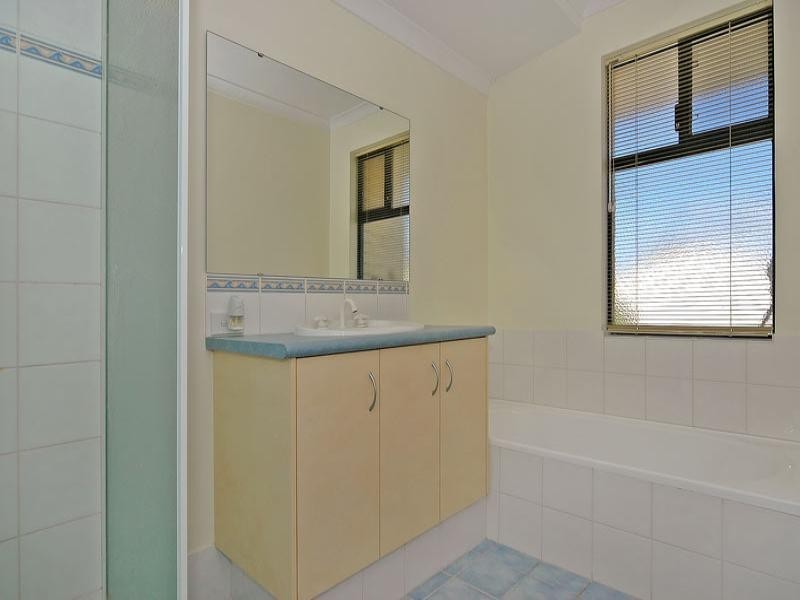 51 Albatross Loop, Beechboro WA 6063