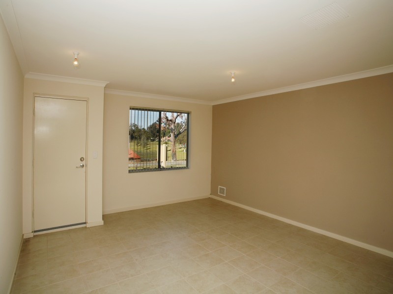 2/33 Wallington Road, Balga WA 6061